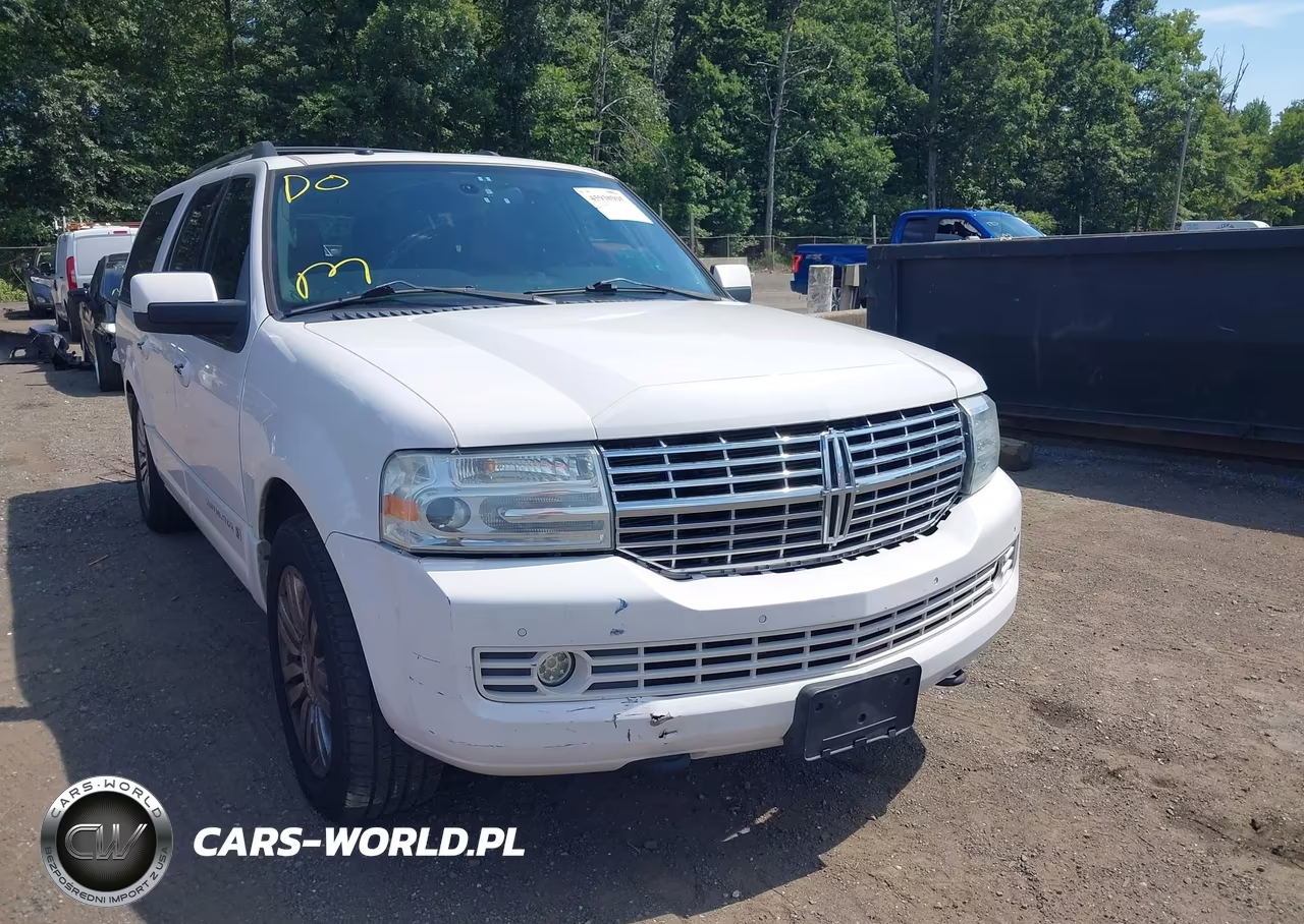 2011 Lincoln Navigator L