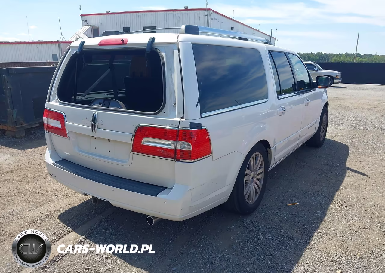 2011 Lincoln Navigator L VIN:5LMJJ3H50BEJ08233 - 4