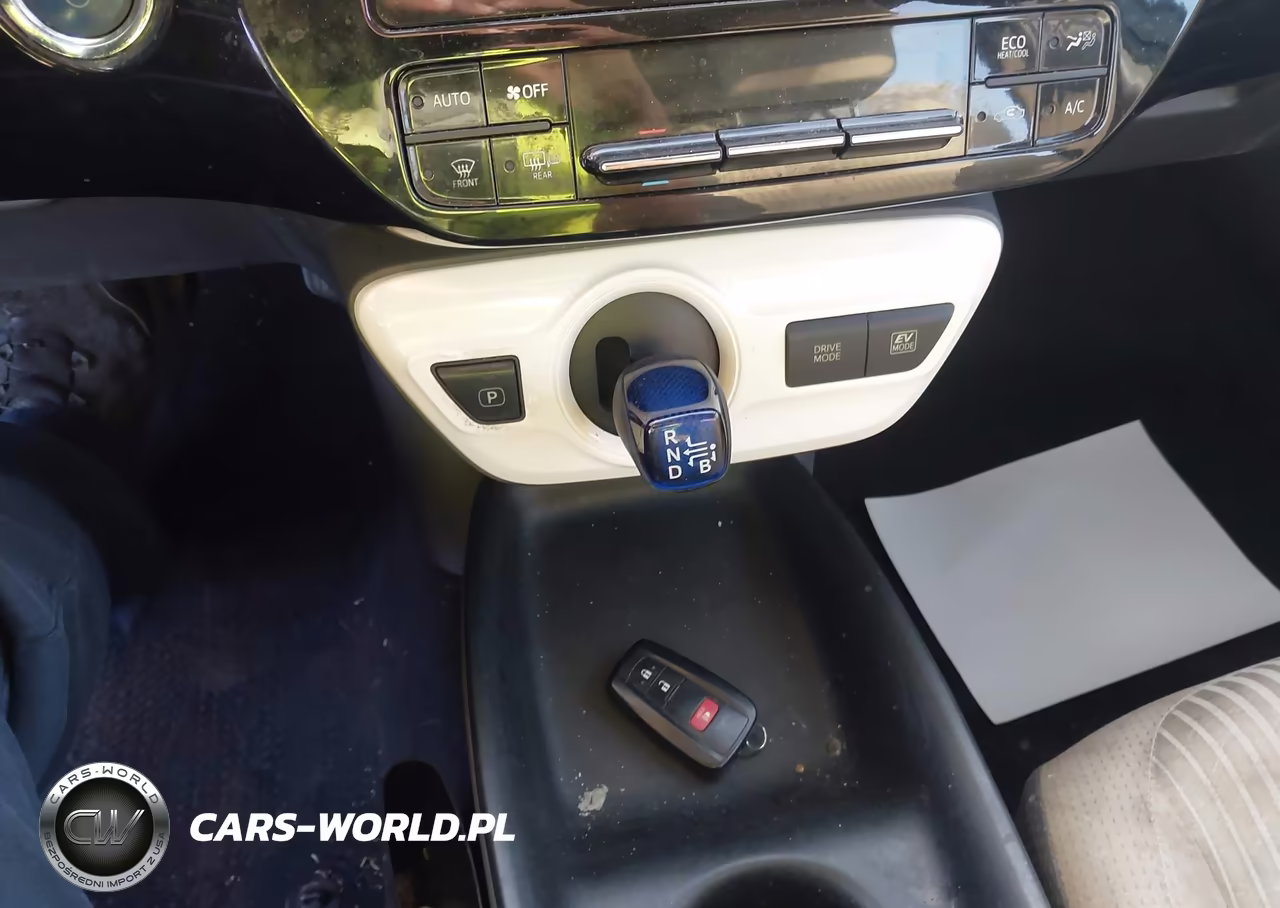 2016 Toyota Prius Two Eco VIN:JTDKARFU7G3507751 - 11