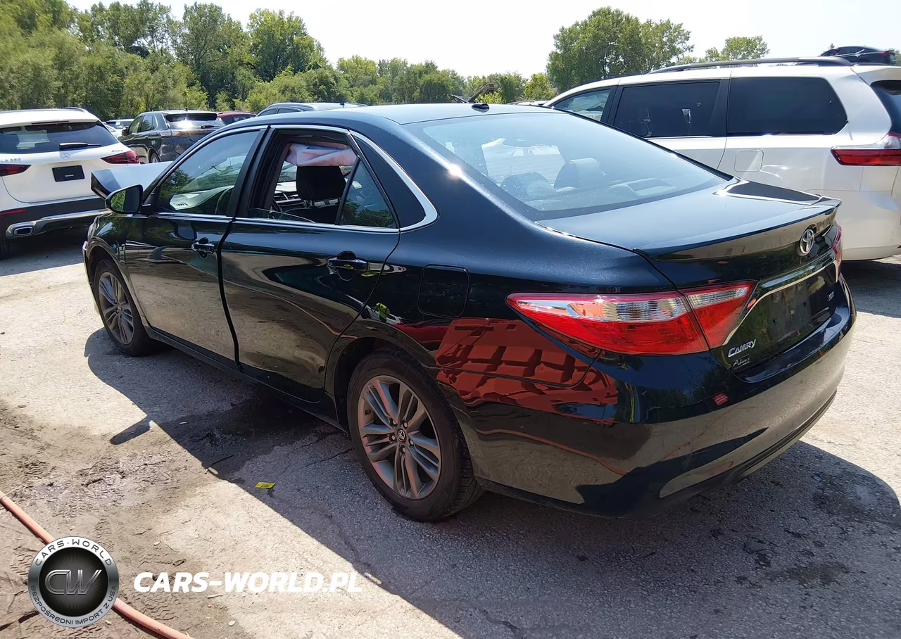 2016 Toyota Camry Se VIN:4T1BF1FK6GU198457 - 3