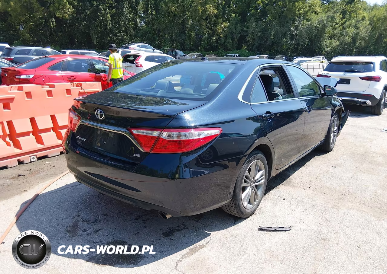 2016 Toyota Camry Se VIN:4T1BF1FK6GU198457 - 4