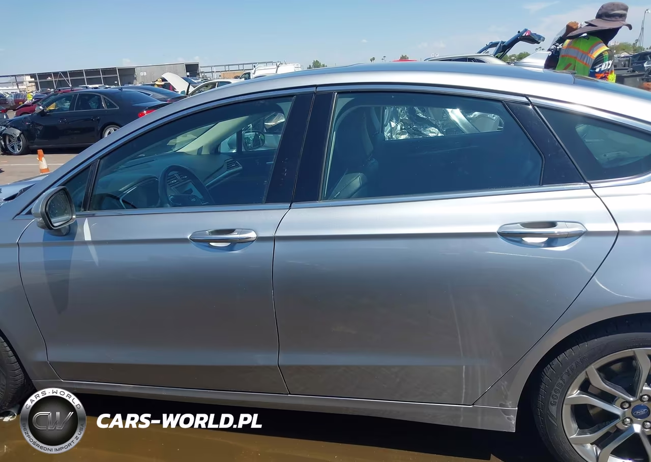 2020 Ford Fusion Hybrid Titanium VIN:3FA6P0RU0LR113548 - 14