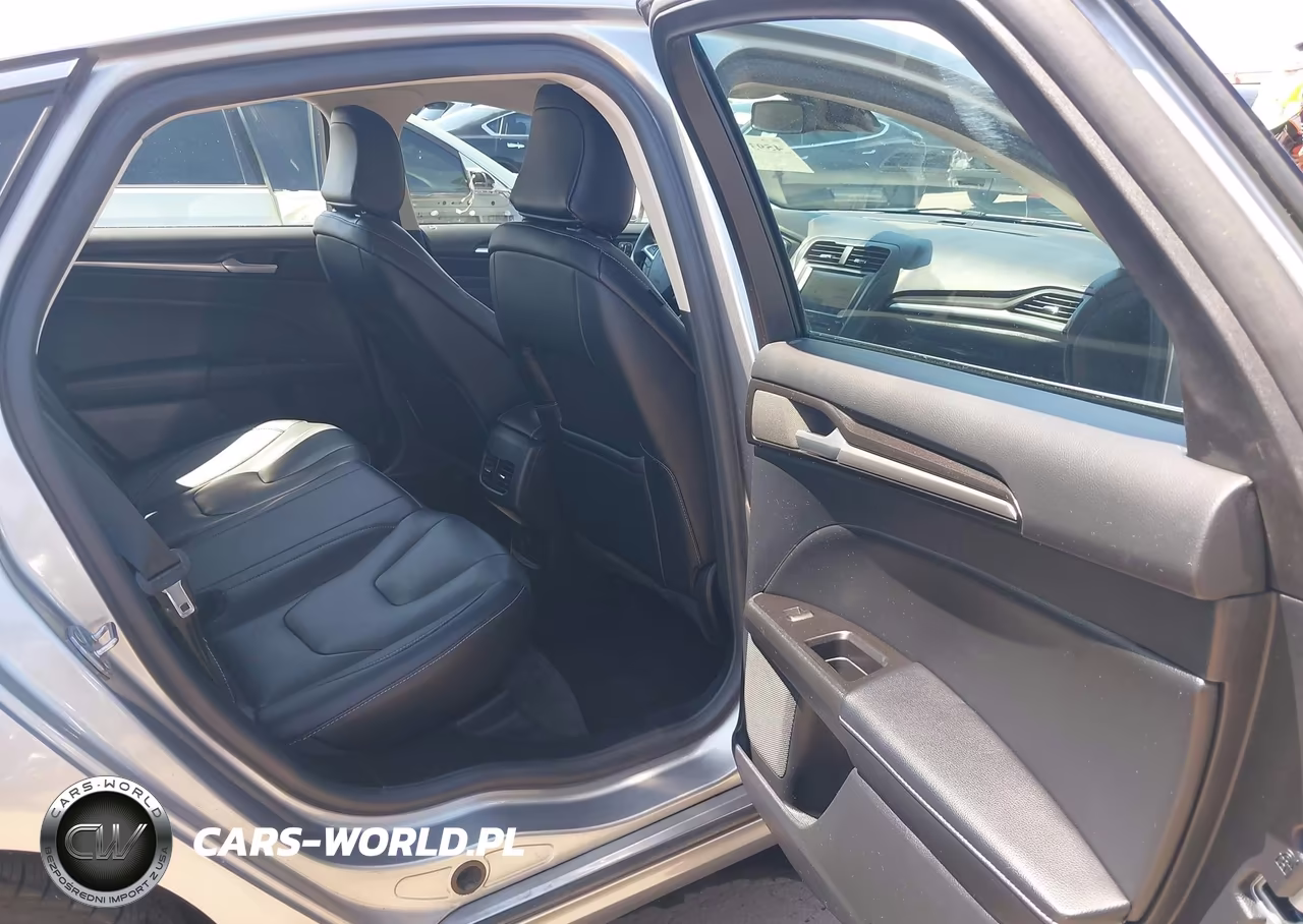 2020 Ford Fusion Hybrid Titanium VIN:3FA6P0RU0LR113548 - 8