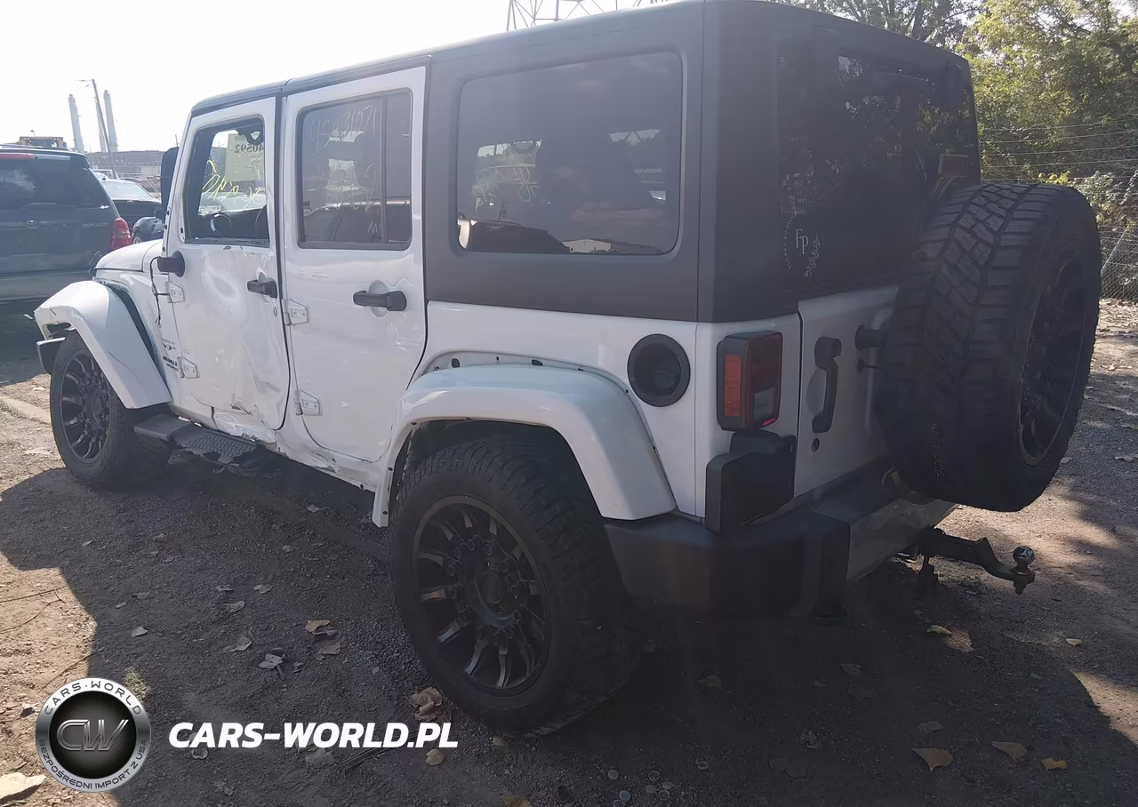 2016 Jeep Wrangler Unlimited Sahara VIN:1C4HJWEG8GL297553 - 3