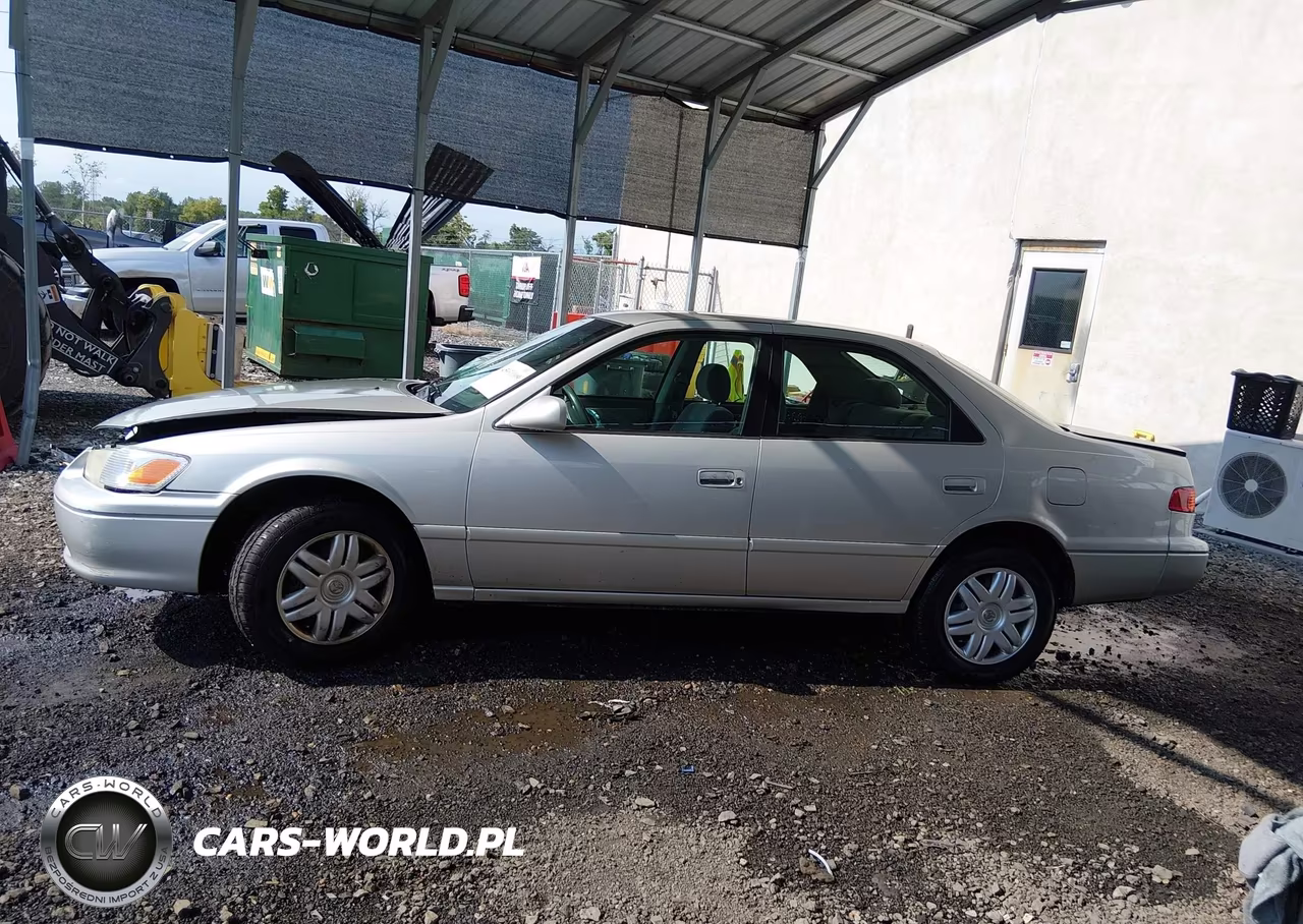 2001 Toyota Camry Le VIN:4T1BG22K71U090574 - 14