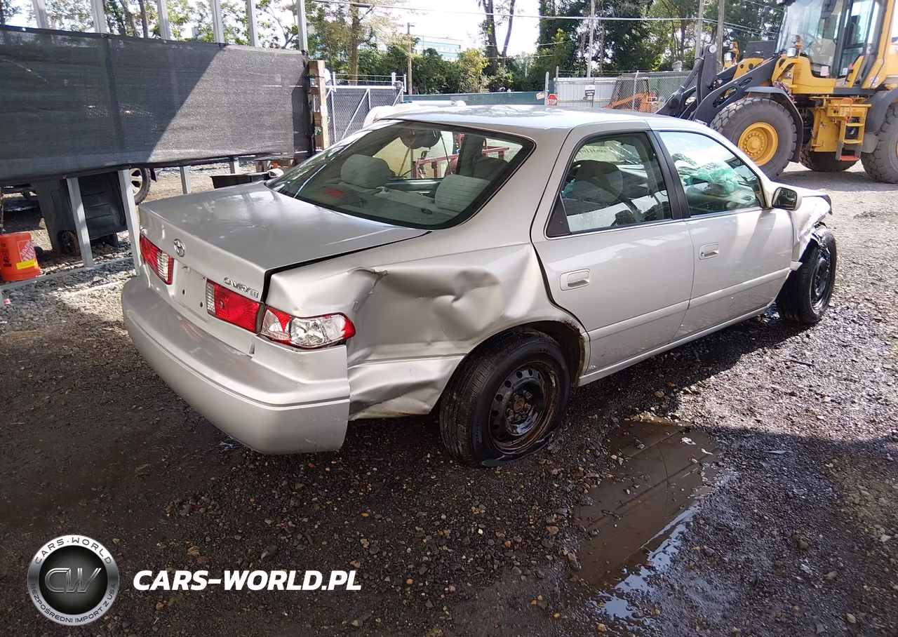 2001 Toyota Camry Le VIN:4T1BG22K71U090574 - 4
