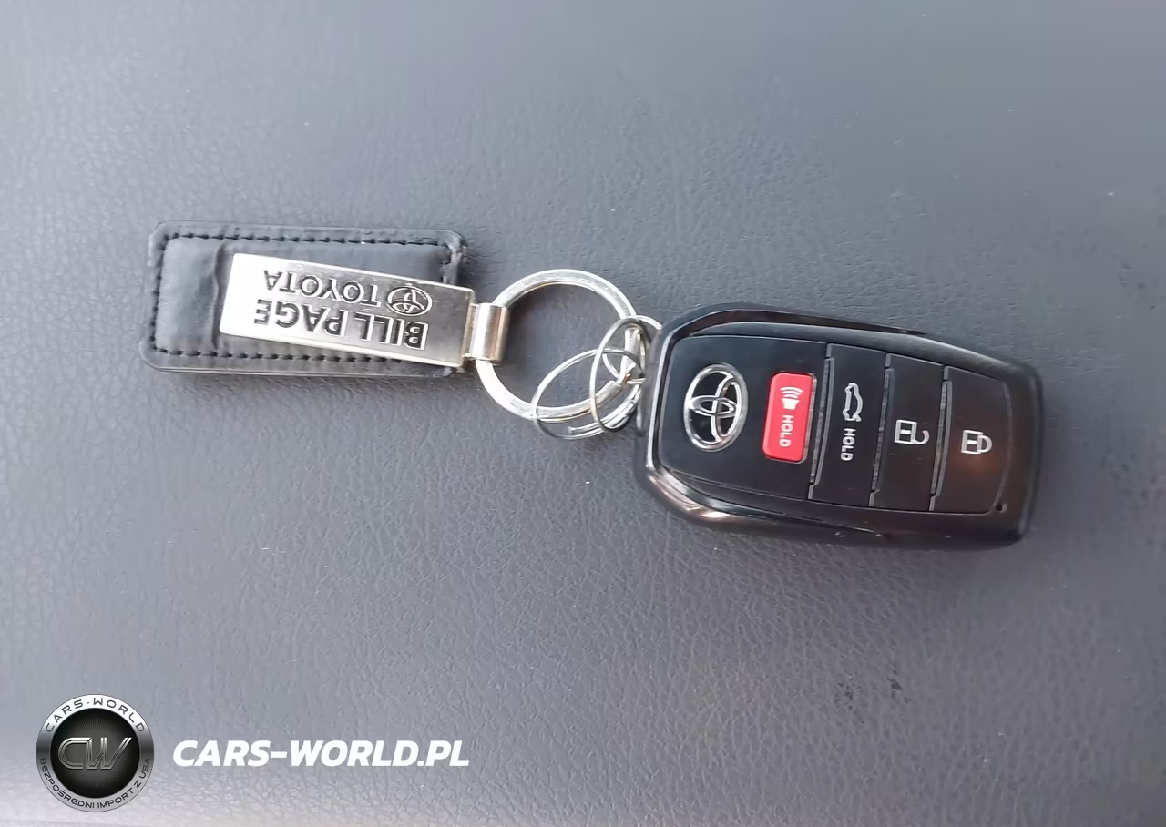 2026 Toyota Camry Se VIN:4T1DAACK1TU223514 - 11