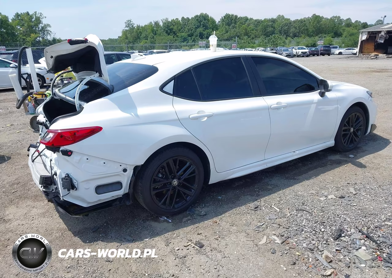 2026 Toyota Camry Se VIN:4T1DAACK1TU223514 - 4