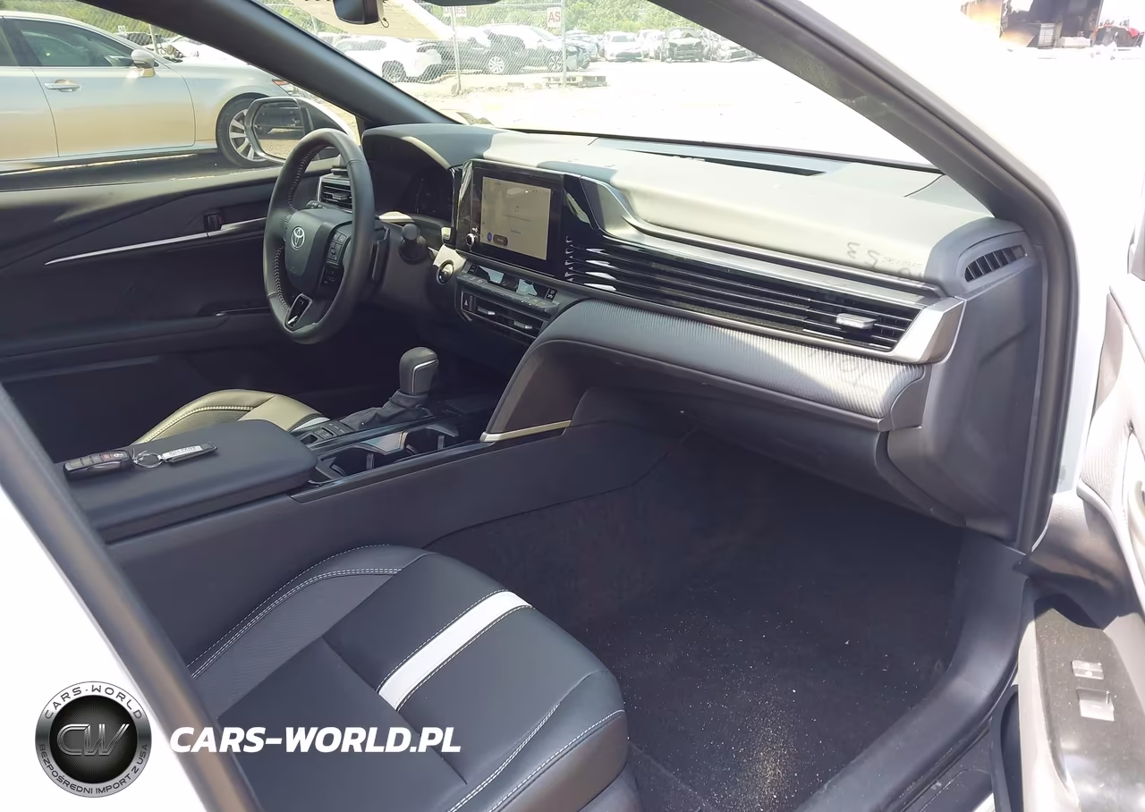 2026 Toyota Camry Se VIN:4T1DAACK1TU223514 - 5
