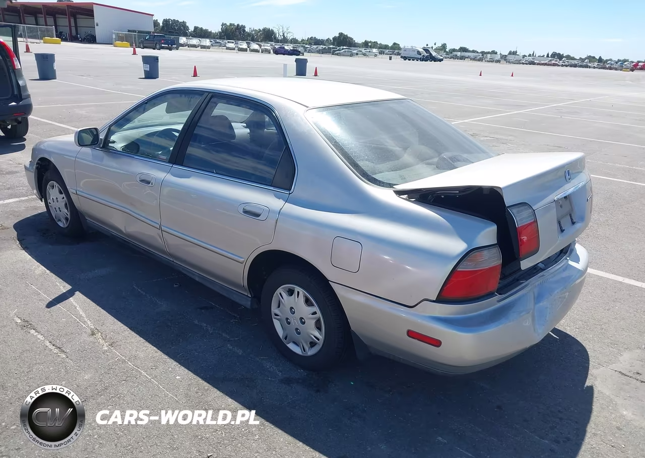 1996 Honda Accord Value VIN:1HGCD5690TA258619 - 3