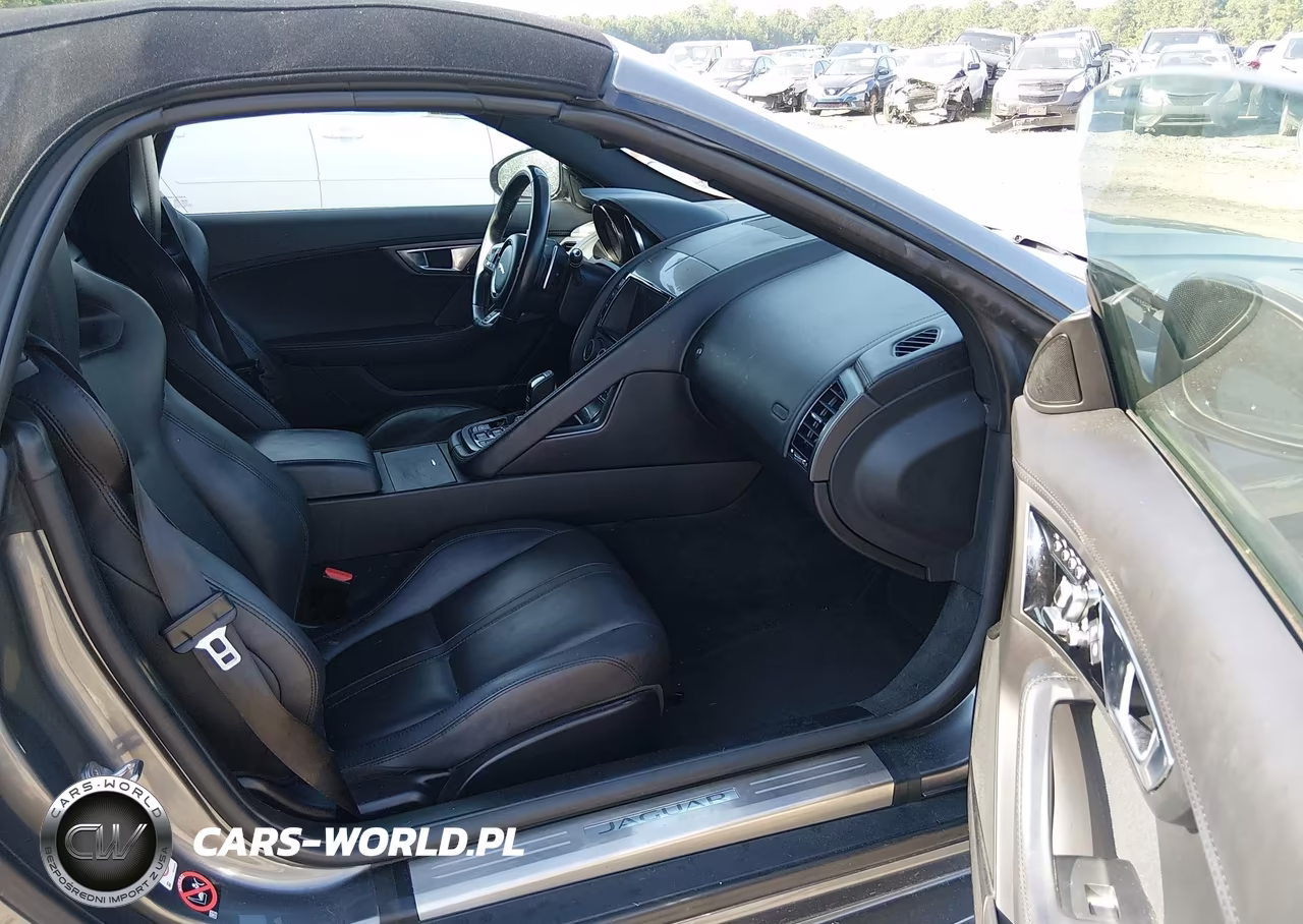2016 Jaguar F-Type R VIN:SAJXJ6HL3GMK35283 - 5