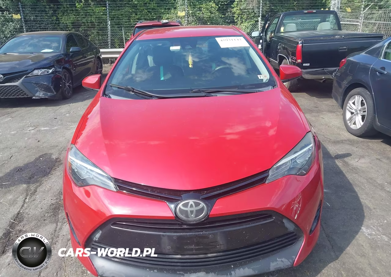 2018 Toyota Corolla Le VIN:2T1BURHE5JC057111 - 12