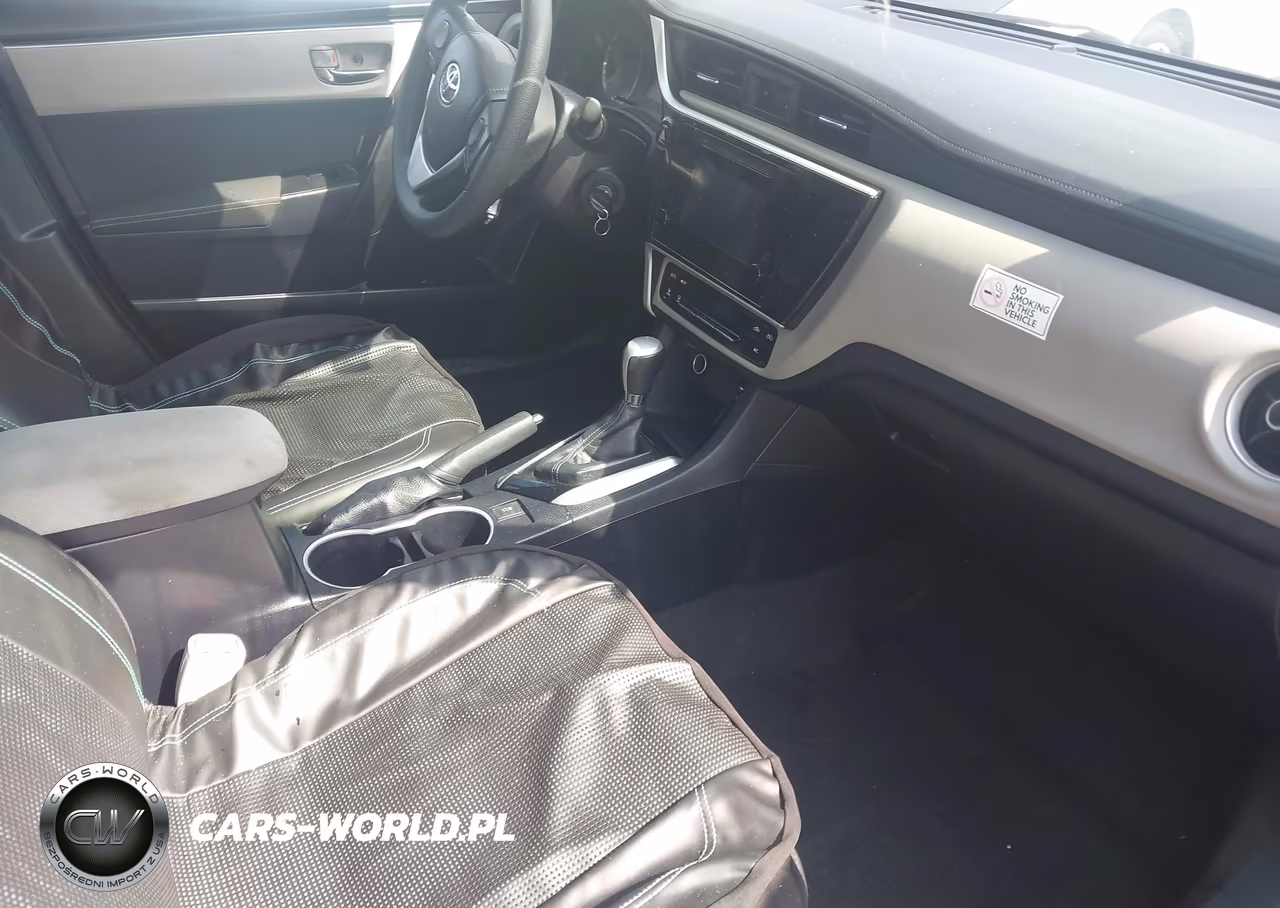 2018 Toyota Corolla Le VIN:2T1BURHE5JC057111 - 5