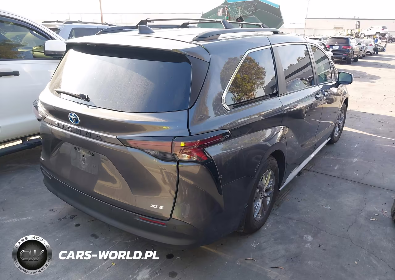 2025 Toyota Sienna Xle VIN:5TDJRKEC4SS236546 - 4