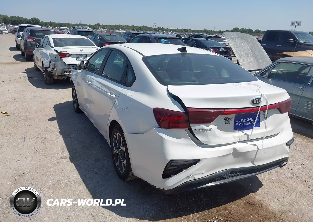 2021 Kia Forte Lxs VIN:3KPF24AD8ME316353 - 3