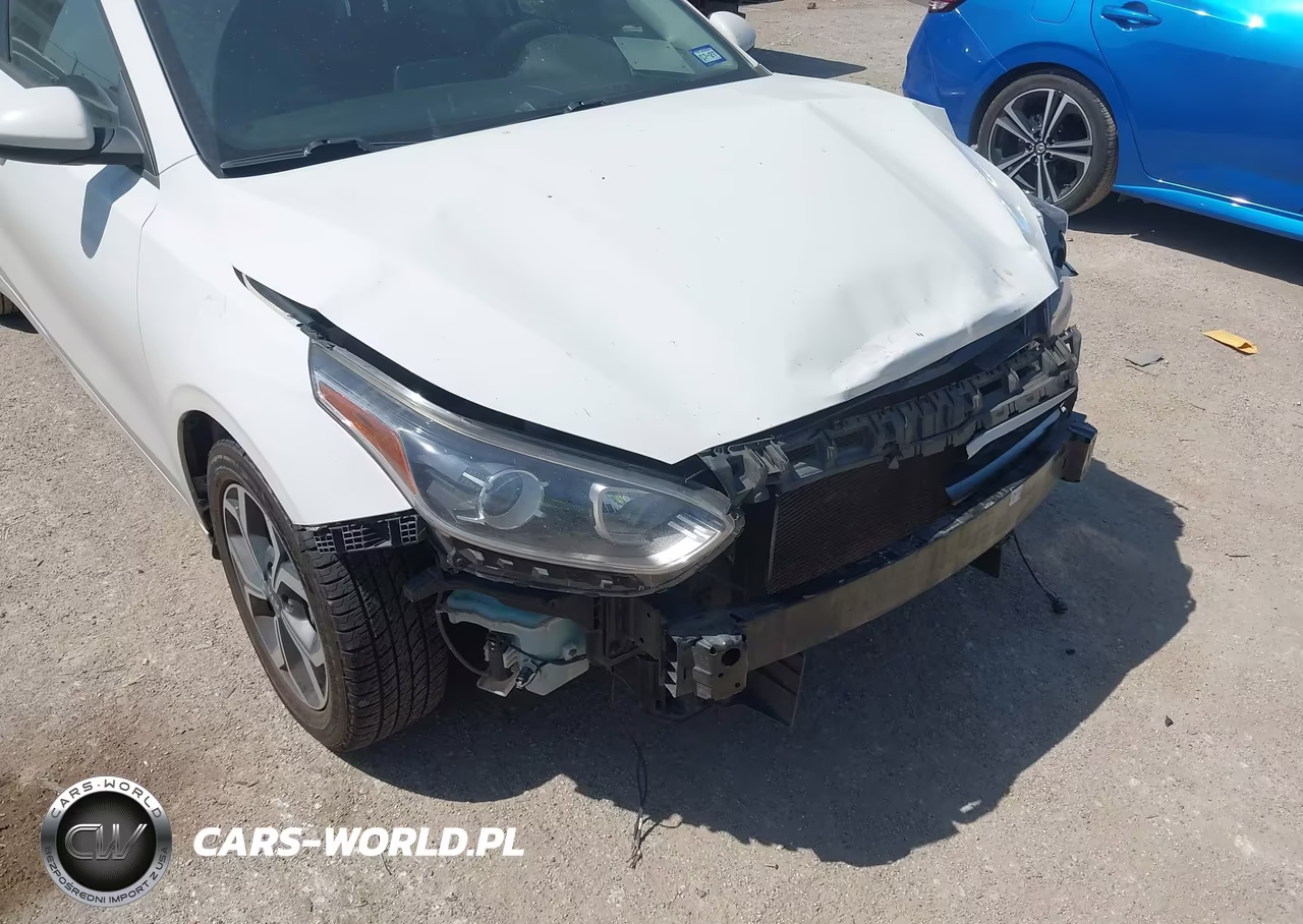2021 Kia Forte Lxs VIN:3KPF24AD8ME316353 - 6