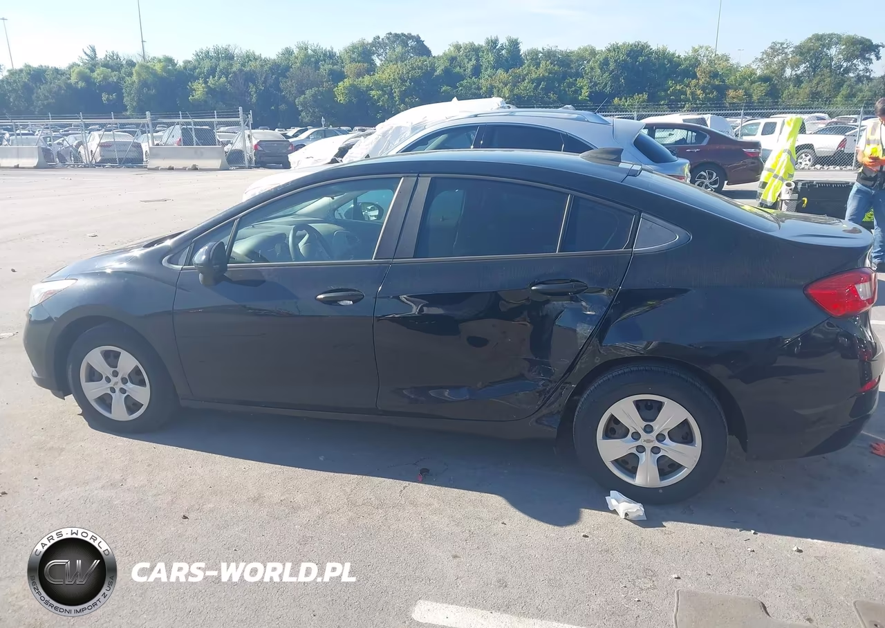 2018 Chevrolet Cruze Ls Auto VIN:1G1BC5SM3J7231571 - 14