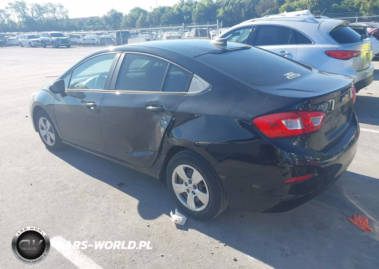 2018 Chevrolet Cruze Ls Auto VIN:1G1BC5SM3J7231571 - 3