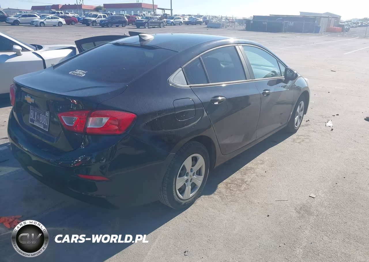2018 Chevrolet Cruze Ls Auto VIN:1G1BC5SM3J7231571 - 4