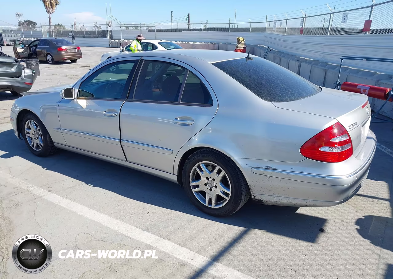 2003 Mercedes-Benz E 320 VIN:WDBUF65J23A336928 - 3