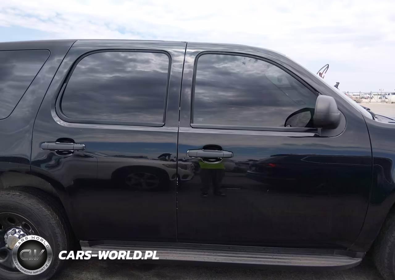 2014 Chevrolet Tahoe Commercial VIN:1GNLC2E04ER194907 - 13