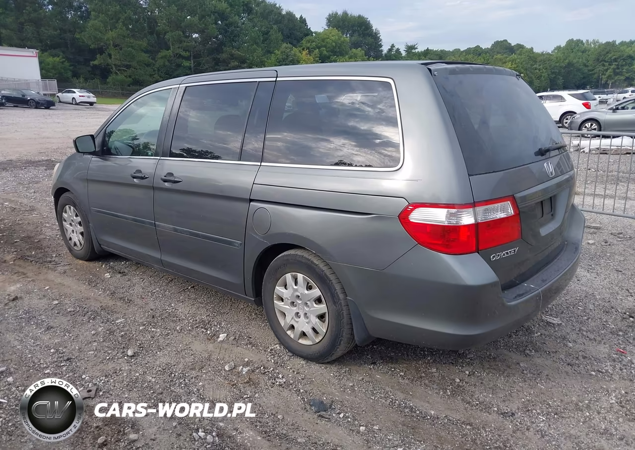 2007 Honda Odyssey Lx VIN:5FNRL38267B110682 - 3