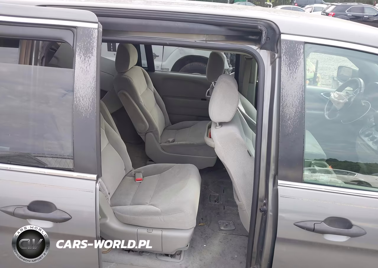 2007 Honda Odyssey Lx VIN:5FNRL38267B110682 - 8