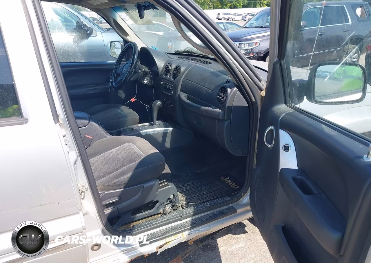 2004 Jeep Liberty Limited Edition VIN:1J4GL58K04W114733 - 5