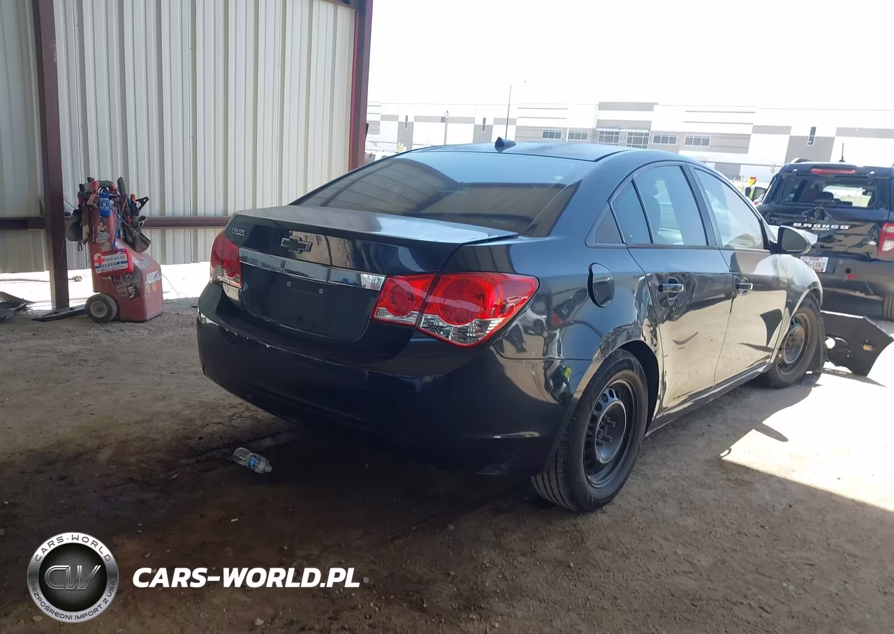 2014 Chevrolet Cruze Ls Auto VIN:1G1PA5SH4E7485309 - 4