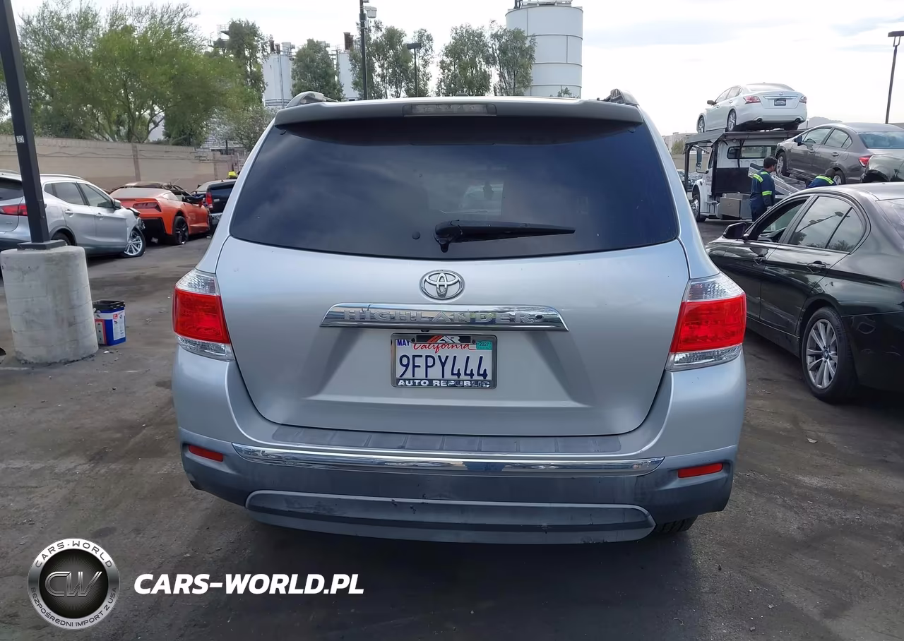 2011 Toyota Highlander Base V6 VIN:5TDZK3EH8BS041185 - 17
