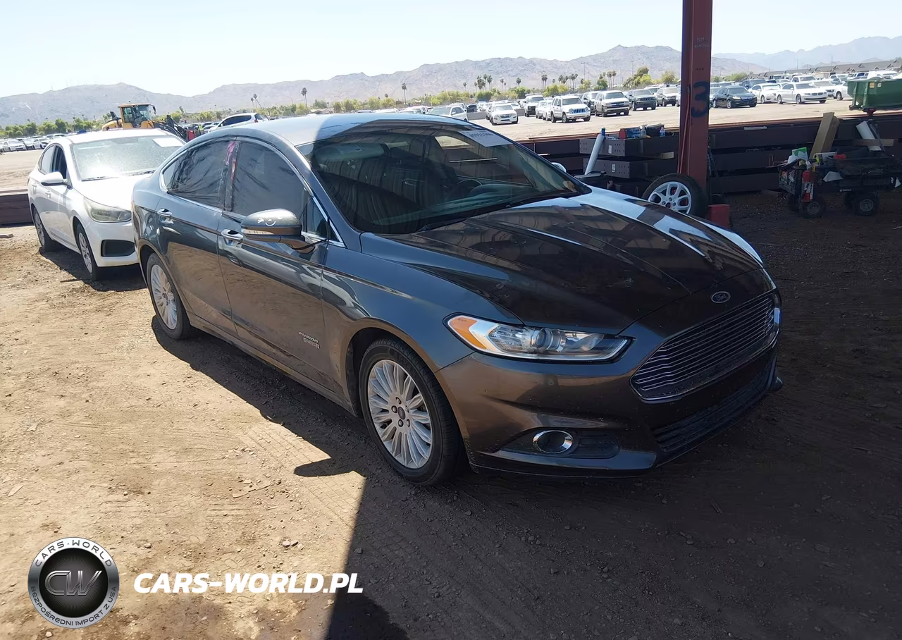 2016 Ford Fusion Energi Se Luxury – zdjęcie 1 z 10