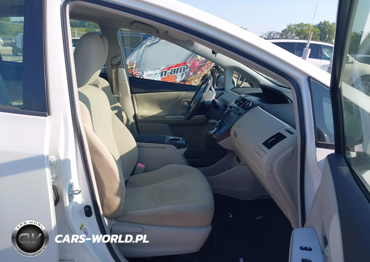 2012 Toyota Prius V Three VIN:JTDZN3EU1C3175740 - 5