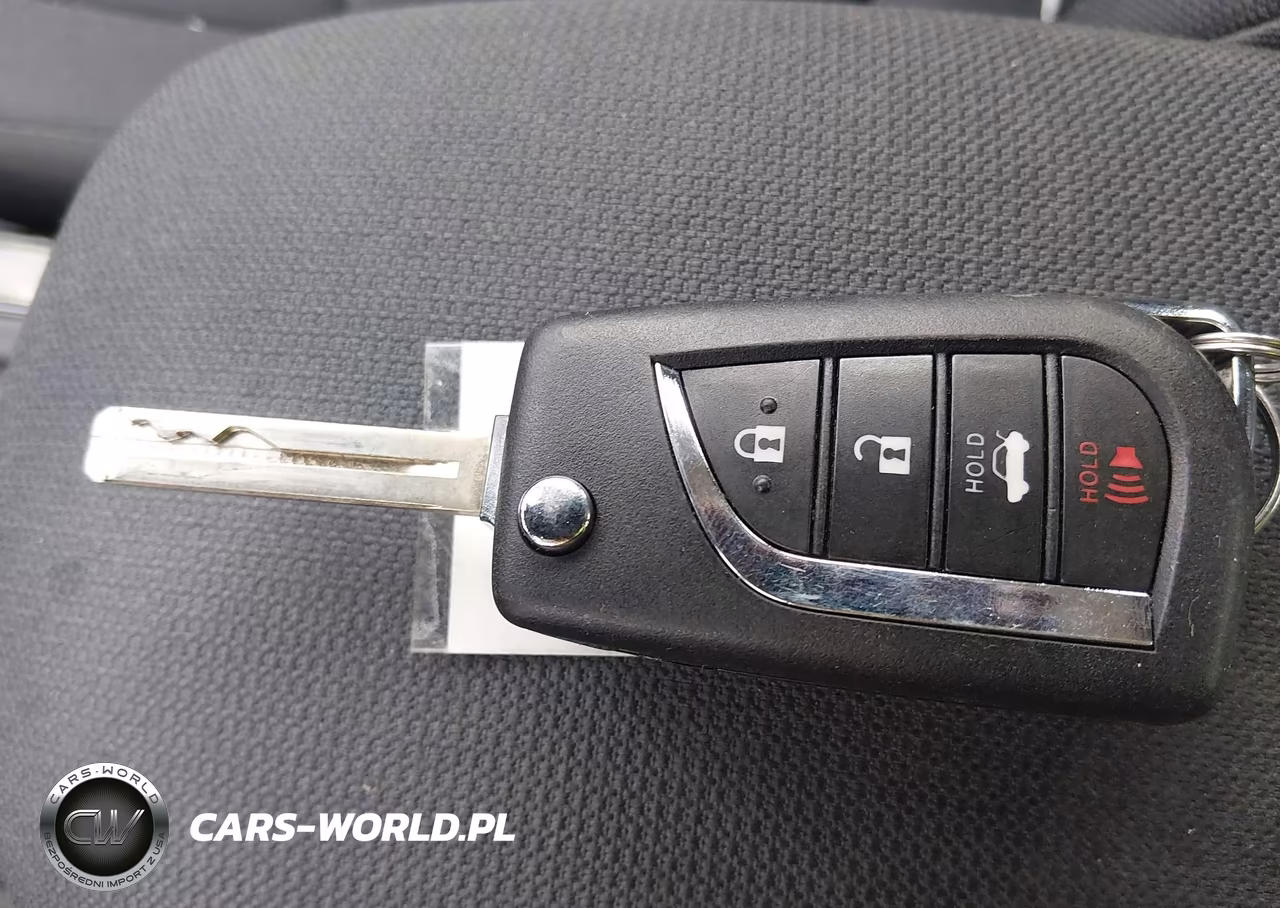 2021 Toyota Corolla Le VIN:JTDEPMAE8MJ183490 - 11