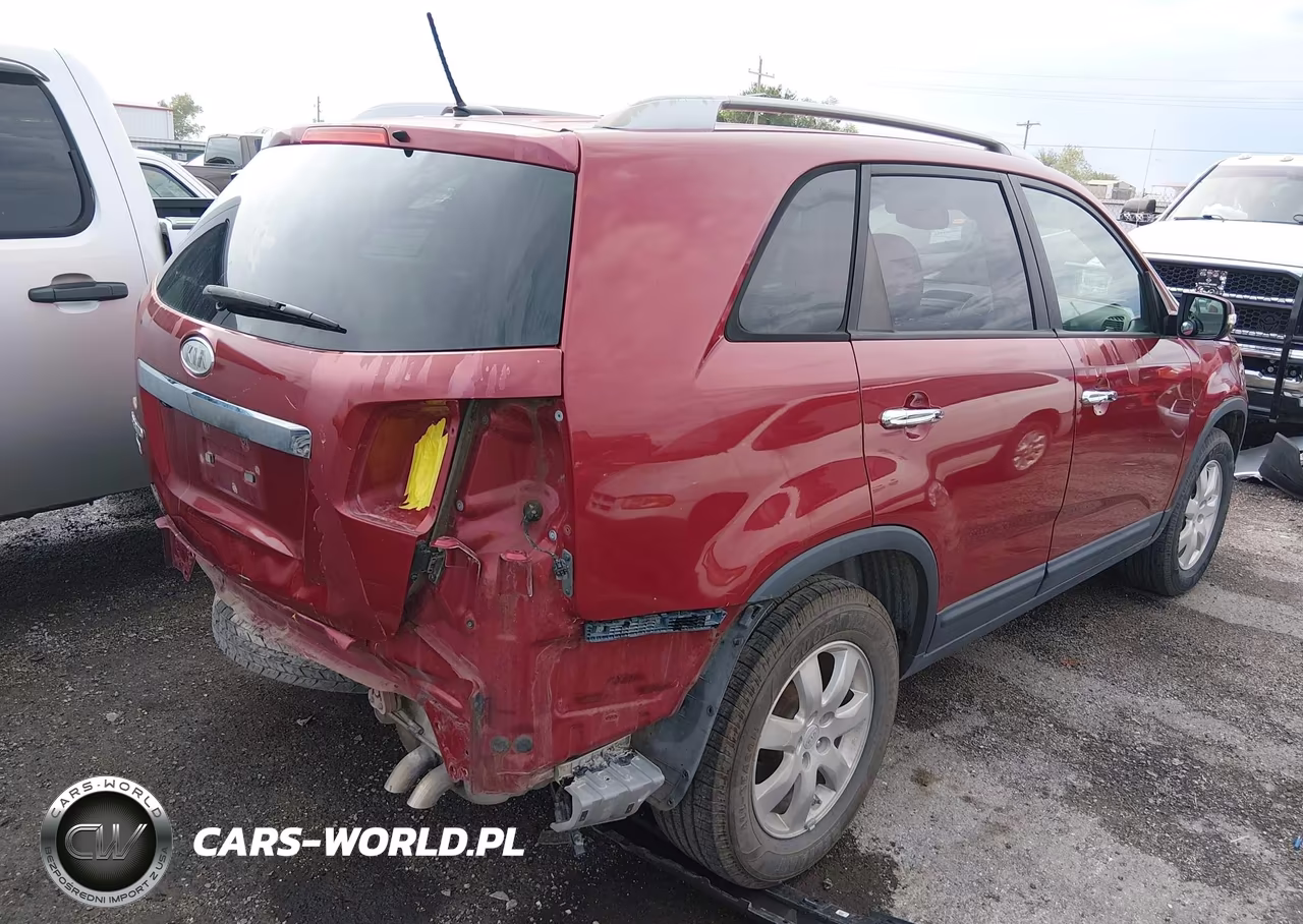 2011 Kia Sorento Lx VIN:5XYKT4A10BG075955 - 4