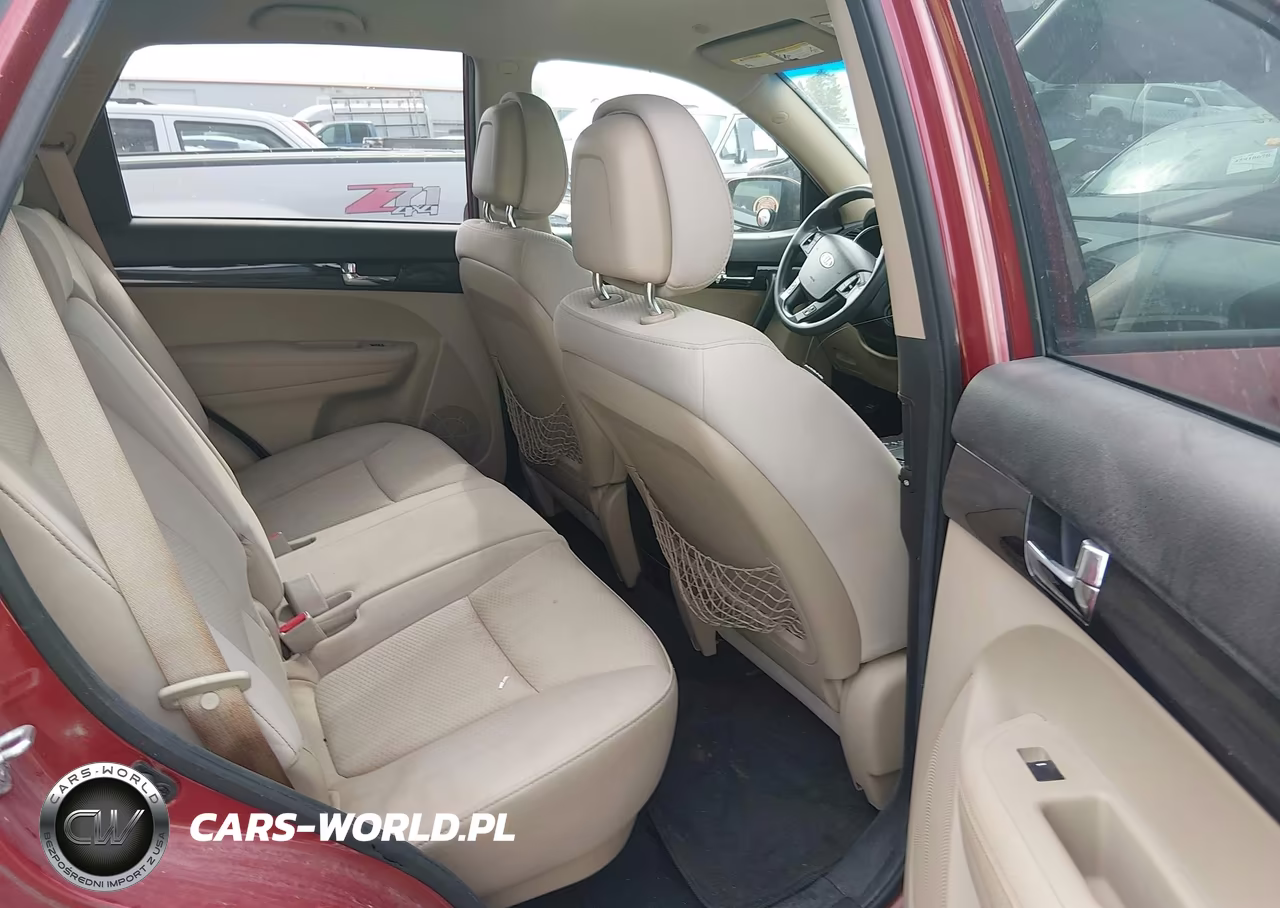 2011 Kia Sorento Lx VIN:5XYKT4A10BG075955 - 8