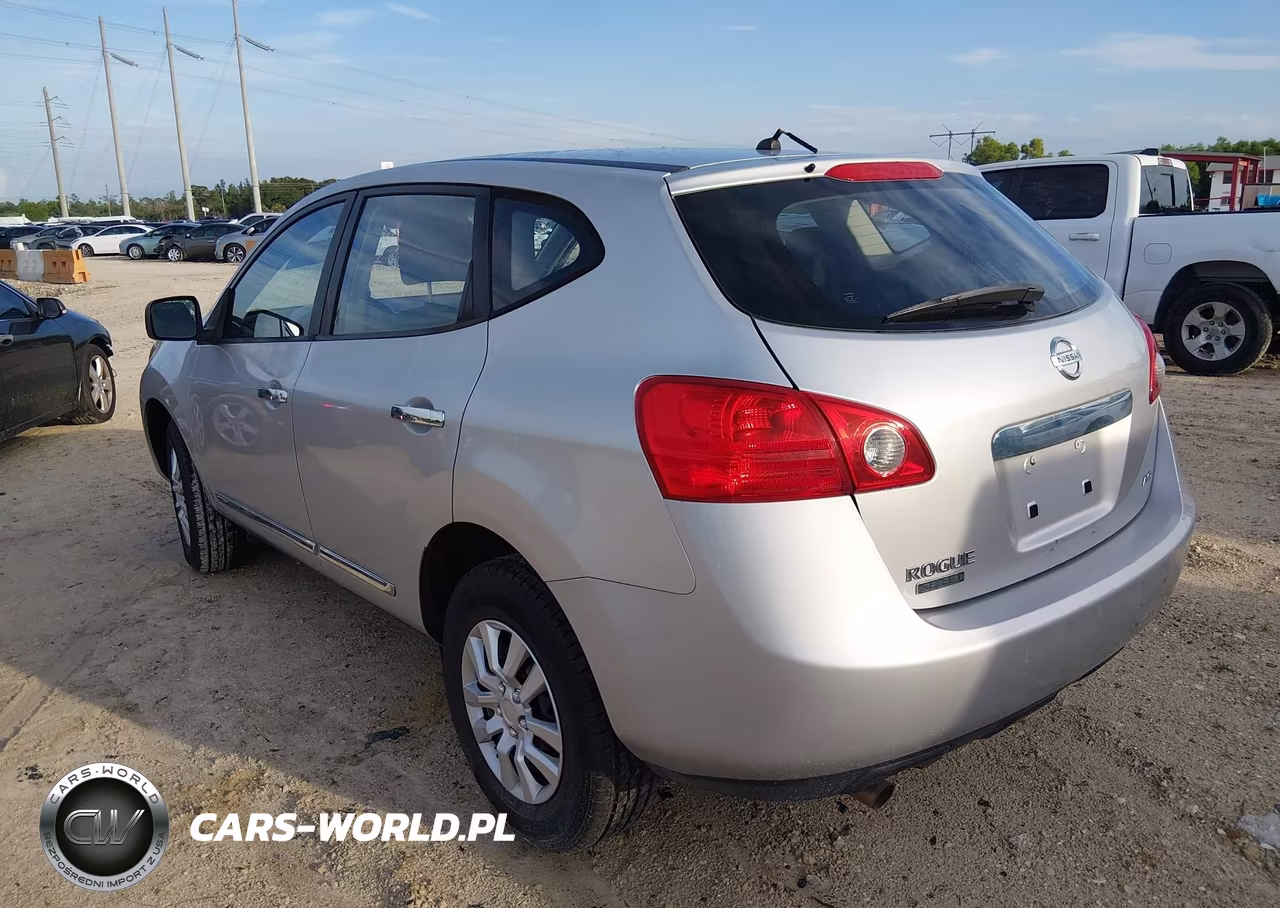 2015 Nissan Rogue Select S VIN:JN8AS5MV1FW758876 - 3