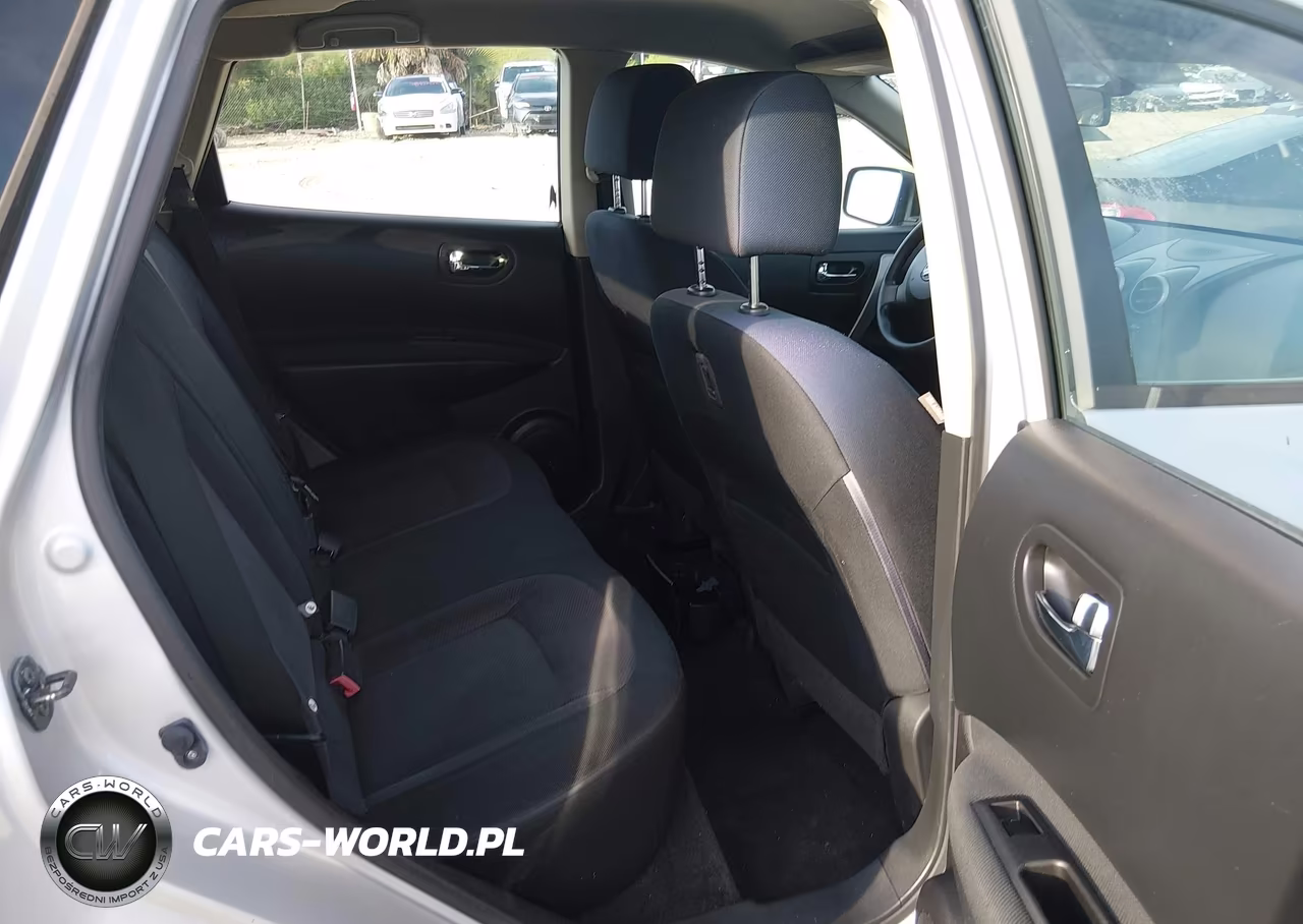 2015 Nissan Rogue Select S VIN:JN8AS5MV1FW758876 - 8