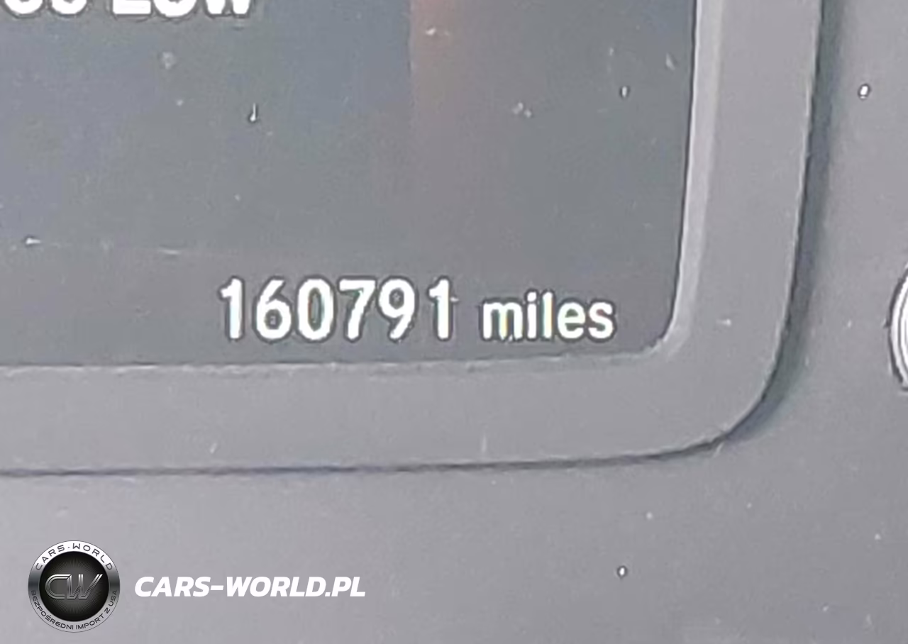 2018 Honda Odyssey Elite VIN:5FNRL6H97JB032015 - 16