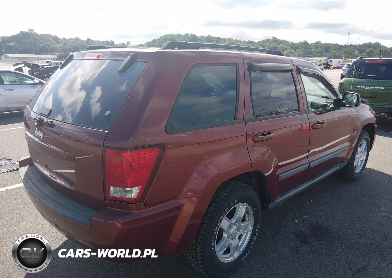 2007 Jeep Grand Cherokee Laredo VIN:1J8GR48K87C513483 - 4
