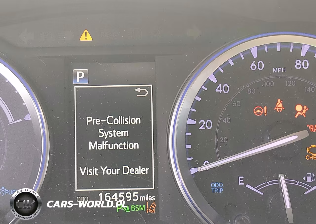 2019 Toyota Highlander Hybrid Limited Platinum VIN:5TDDGRFH4KS061687 - 16