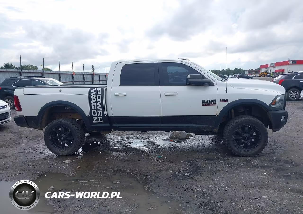 2018 Ram 2500 Power Wagon 4X4 6'4 Box VIN:3C6TR5EJ6JG389247 - 13