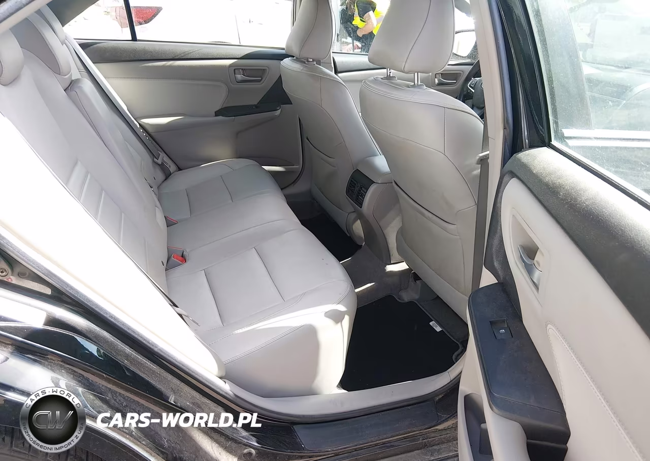2016 Toyota Camry Hybrid Xle VIN:4T1BD1FK7GU182595 - 8