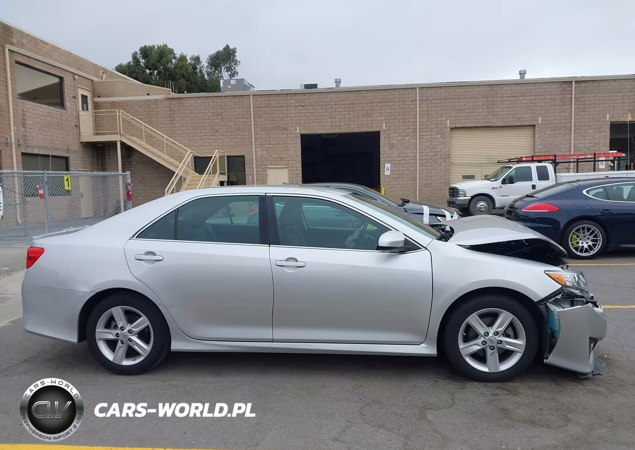 2013 Toyota Camry Se VIN:4T1BF1FK4DU294681 - 13