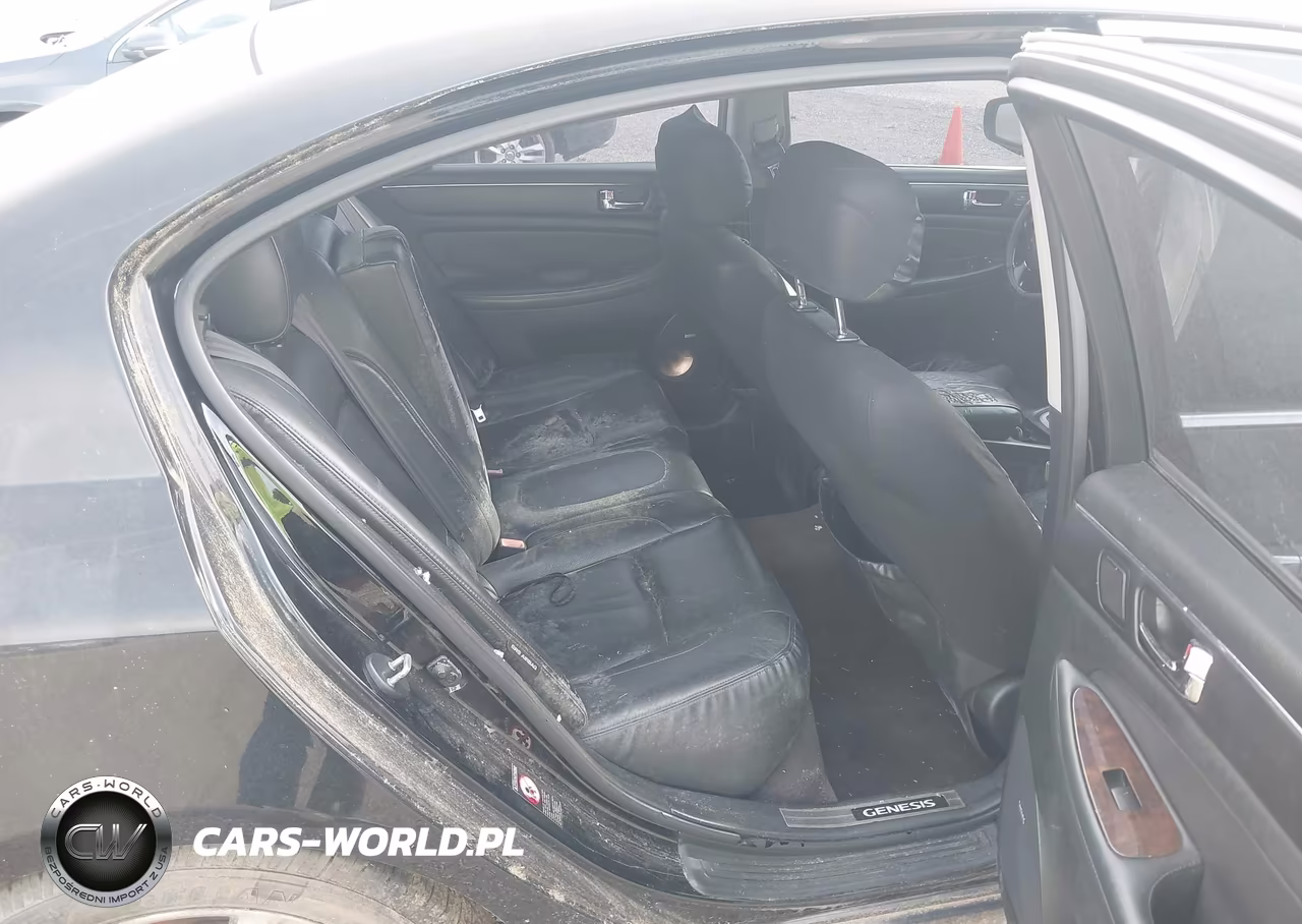 2011 Hyundai Genesis 4.6 VIN:KMHGC4DFXBU118575 - 8