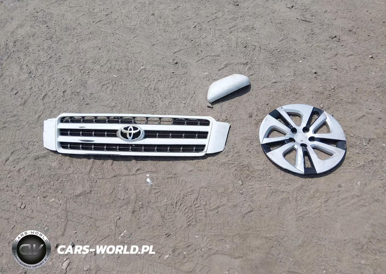 2018 Toyota Prius Four VIN:JTDKARFU0J3054497 - 12