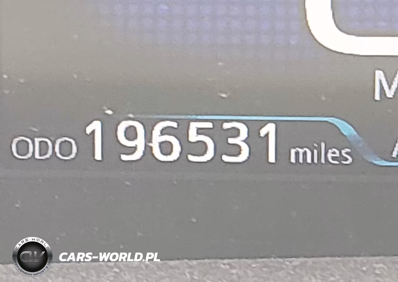2018 Toyota Prius Four VIN:JTDKARFU0J3054497 - 16