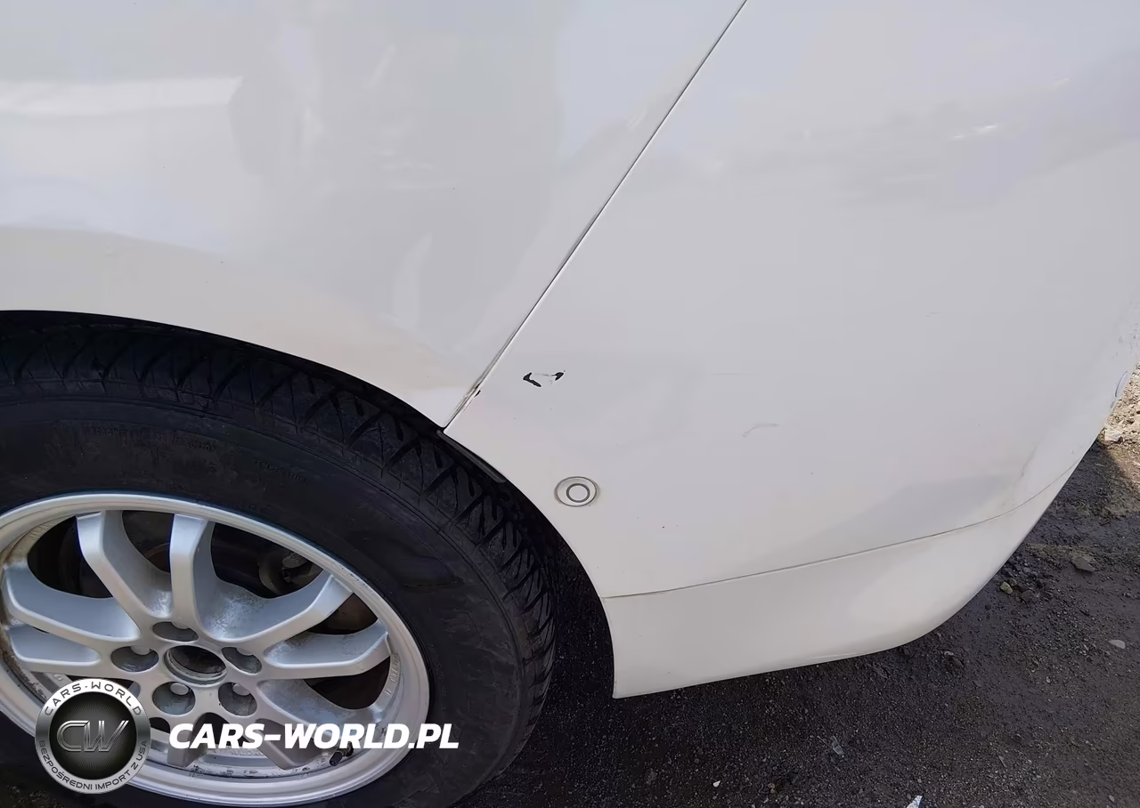 2018 Toyota Prius Four VIN:JTDKARFU0J3054497 - 21