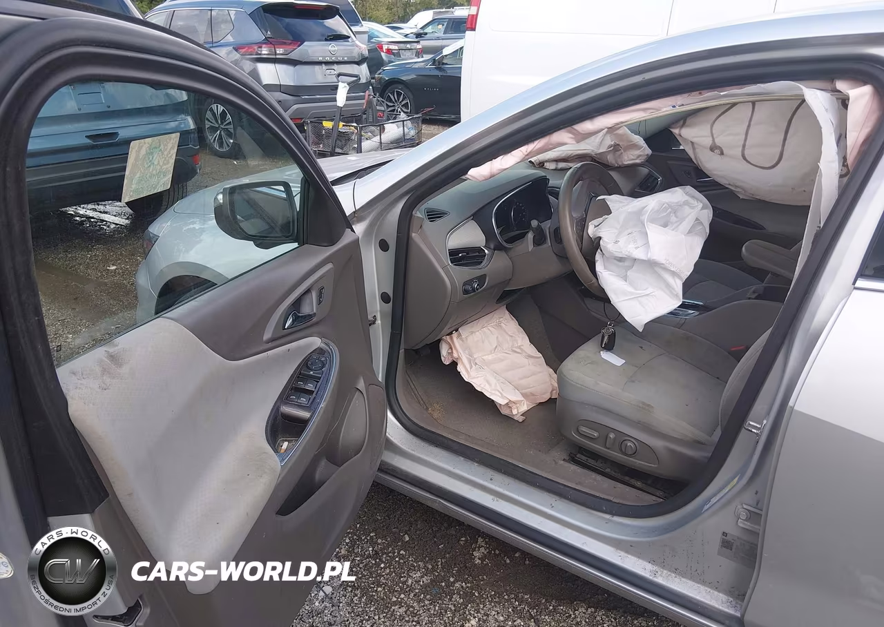 2018 Chevrolet Malibu Lt VIN:1G1ZD5ST9JF279312 - 5