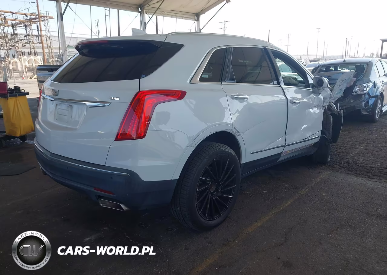 2018 Cadillac Xt5 Luxury VIN:1GYKNCRS8JZ219330 - 4