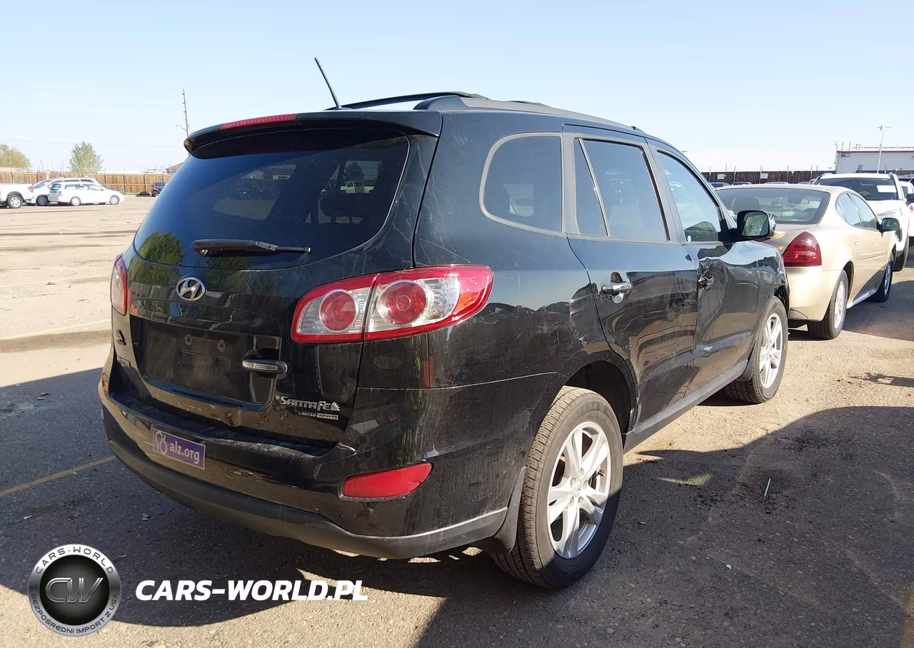 2011 Hyundai Santa Fe Limited V6 VIN:5XYZKDAG9BG014738 - 4